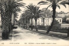 CPA Cote d'Azur Hyeres Avenue Godillot 