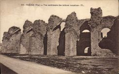 CPA Frejus Var Vue exterieure des Arenes romaines 