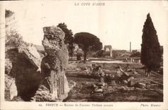 CPA La Cote d'Azur Frejus Ruines de l'ancien Theatre romain 