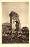 CPA Frejus La Porte Doree Ruines Romaines 