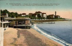 CPA Saint Raphael Plage de la Reserve et Boulevard Felix Martin Restaurant