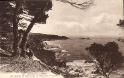 CPA Environs du Lavandou Les Falaises de Bregancon et Pointe de la Galere 
