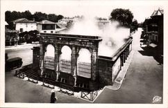 CPA Dax Fontaine d'eau chaude 
