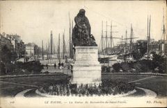 CPA Le Havre La Statue de Bernardin de Saint Pierre Bateaux