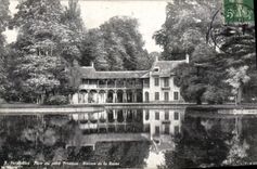 CPA Versailles Parc du petie Trianon Maison de la Reine 