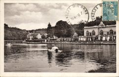 CPA Bagnoles de l'Orne Vue sur le Lac 