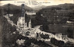 CPA Lourdes La Basilique vue plongeante prise du Chateau Fort 