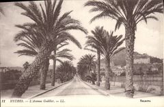 CPA Hyeres L'Avenue Godillot 