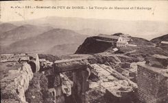 CPA Sommet du Puy de Dome Le Temple de Mercure et l'Auberge 