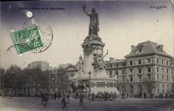 CPA Paris Place de la Republique 