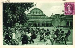 CPA Vichy Devant le Casino 