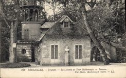 CPA Versailles Trianon La Laiterie et Tour Malborough 