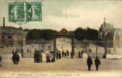 CPA Versailles Le Chateau La Grille d'Honneur 