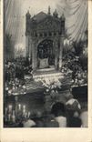 CPA Pelerins venerant la Sainte Tunique a l'occasion de son ostension avril mai 1934 