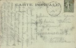 CPA Nevers Vue panoramique prise de la Cathedrale Le Parc le Marche et la Place Carnot Le Couvent St