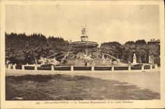 CPA Aix en Provence La Fontaine Monumentale et le Cours Mirabeau 