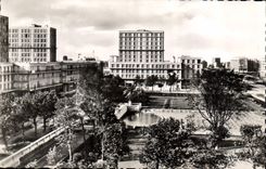 CPA Le Havre Le Jardin de l'Hotel de Ville 