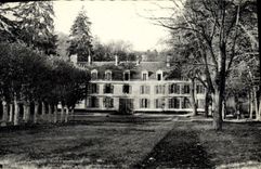 CPA Foret de Fontainebleau Chateau du Prieure vu du Parc 
