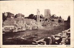 CPA Arles en Provence Theatre Romain vue d'ensemble 
