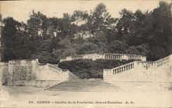 CPA Nimes Jardin de la Fontaine Grand Escalier 