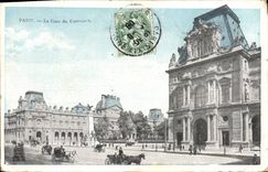 CPA Paris La Cour du Carrouises 