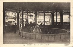 CPA Vichy Source de la Grande Grille 