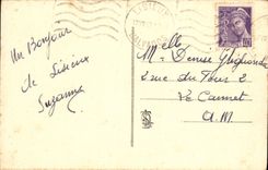 CPA Sainte Therese de l'enfant Jesus couvrant son crucifix de roses 