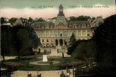CPA Le Havre L'Hotel de Ville et le Jardin Public 