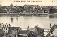CPA Blois La Loire le Chateau et l'Eglise Saint Nicolas 