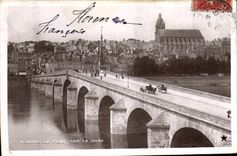 CPA Blois Le Pont sur la Loire 