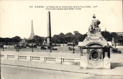 CPA Paris la place de la Concorde vers la Tour Eiffel 
