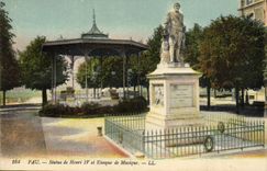 CPA Pau Statue de Henri IV et Kiosque de Musique 
