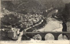 CPA Les Gorges du Tarn Sainte Enimie vue generale et le Pont 