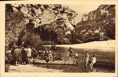 CPA Les Gorges du Tarn Cirque des Baumes Debarquement des Touristes 