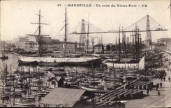 CPA Marseille Un coin du Vieux port 