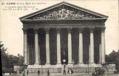 CPA Paris Eglise de la Madeleine La premiere pierre ful posee par Louis XV 
