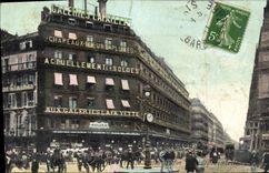 CPA Paris Galeries Lafayette Chapeaux Fleurs Plumes 