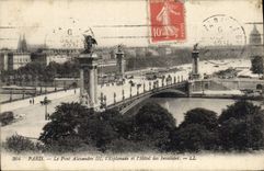 CPA Paris Le Pont Alexandre III l'Esplanade et l'Hotel des Invalides 