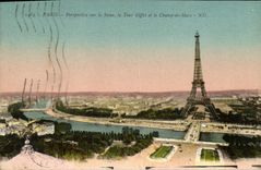 CPA Paris Perspective sur la Seine la Tour de Eiffel et le Champ de Mars 