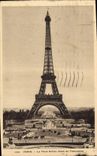 CPA Paris la Tour Eiffel prise du Trocadero 