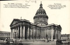 CPA Paris le Pantheon construit sur les plans de soufflot a la forme d'une croix grecque 