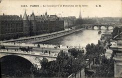 CPA Paris la Conciergerie et Panorama sur la Seine Tour Eiffel