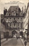 CPA Vieux Paris La rue de Birague anciennement rue des Vosges puis rue Royale 