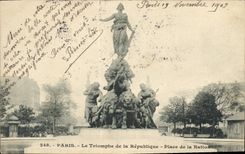 CPA Paris Le Triomphe de la Republique Place de la Nation 