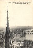 CPA Paris Le Fleche de Notre Dame et vue sur la Seine 