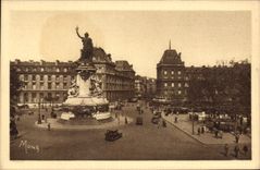 CPA Les petits tableaux de Paris La Place et le Monument de la Republique 