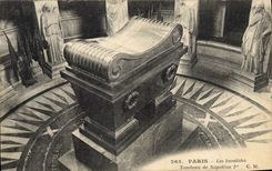 CPA Paris Les Invalides Tombeau de Napoleon I 