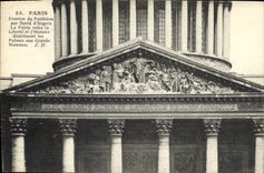 CPA Paris Fronton du Pantheon par David d'Angers la partie entree la Liberte et l'Histoire distribua