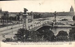CPA Perspective du Pont Alexandre III et de l'Esplanade des Invalides vue prise du Grand Palais 