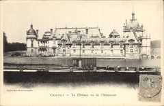 CPA Chantilly Le Chateau vu de l'Abreuvoir 